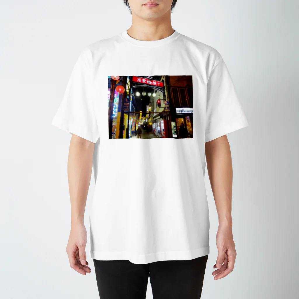 プリン倶楽部のネオン街 スタンダードTシャツ