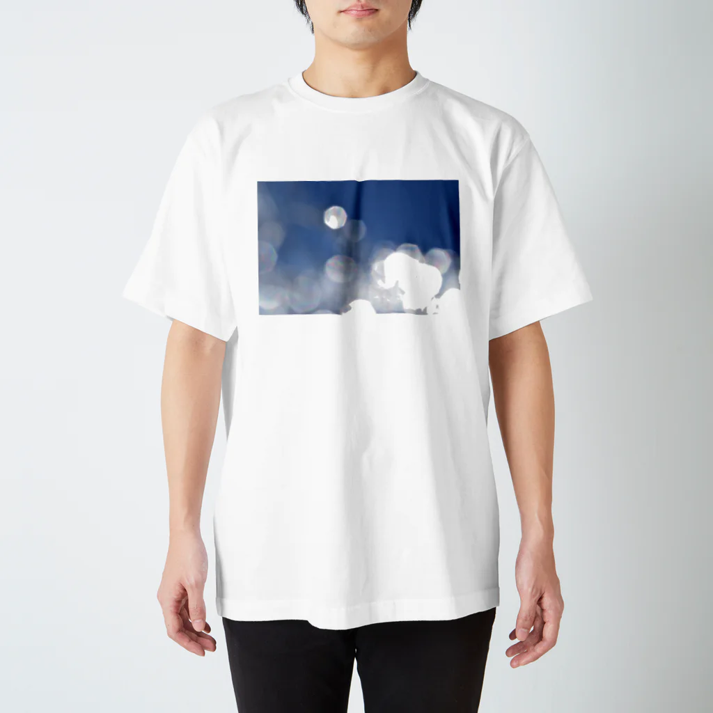 lila_95の青空 輝き スタンダードTシャツ