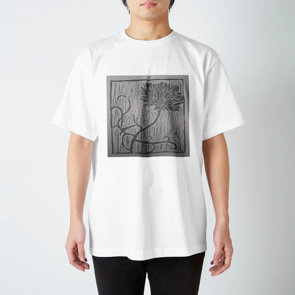 Shop Mananoyaの八重咲コスモス Regular Fit T-Shirt