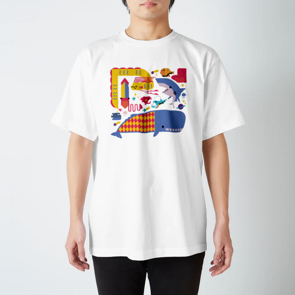 みなとまち層の海のトワイライトな生き物 Regular Fit T-Shirt