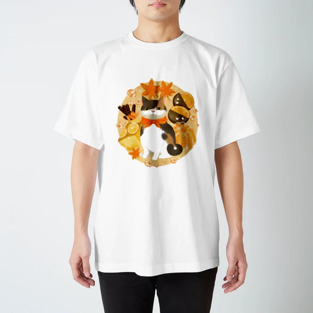 ネコのひたいのニャンコと美味しい時間・ORANGE・スイーツ スタンダードTシャツ