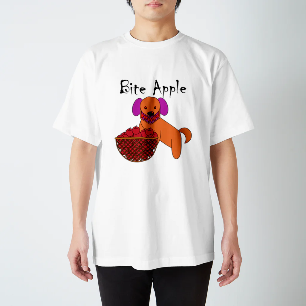 きむきむのBite Apple Regular Fit T-Shirt