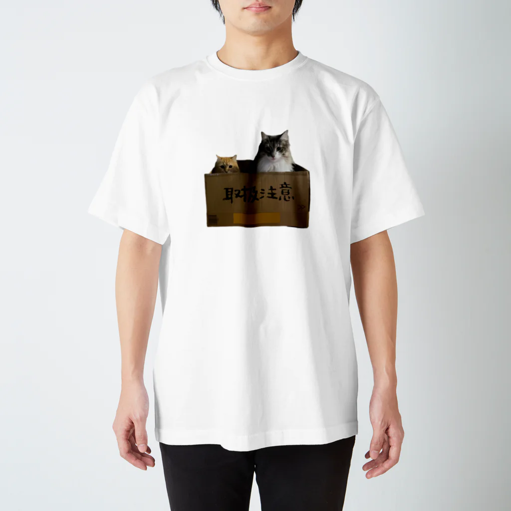 ネコランド商店の取扱注意猫 Regular Fit T-Shirt