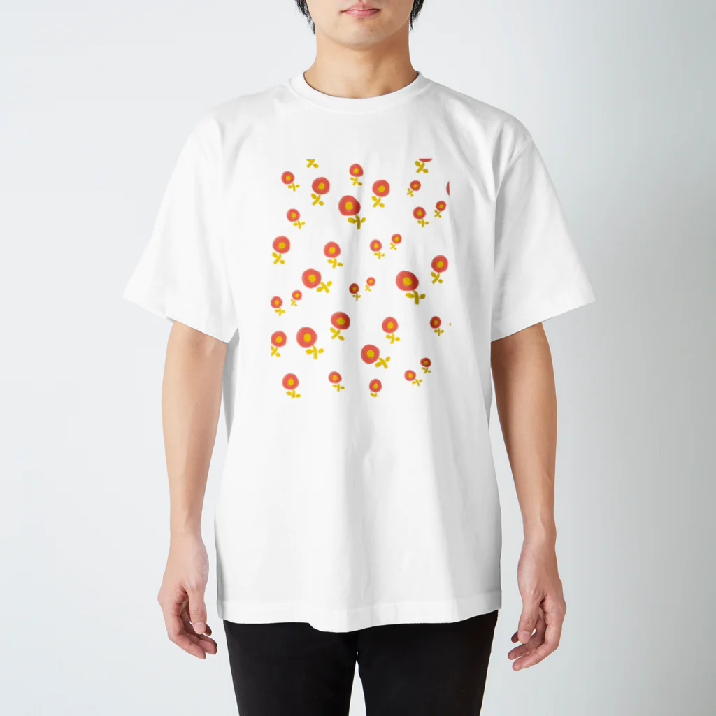 Okota.の黄色い葉っぱのお花 スタンダードTシャツ