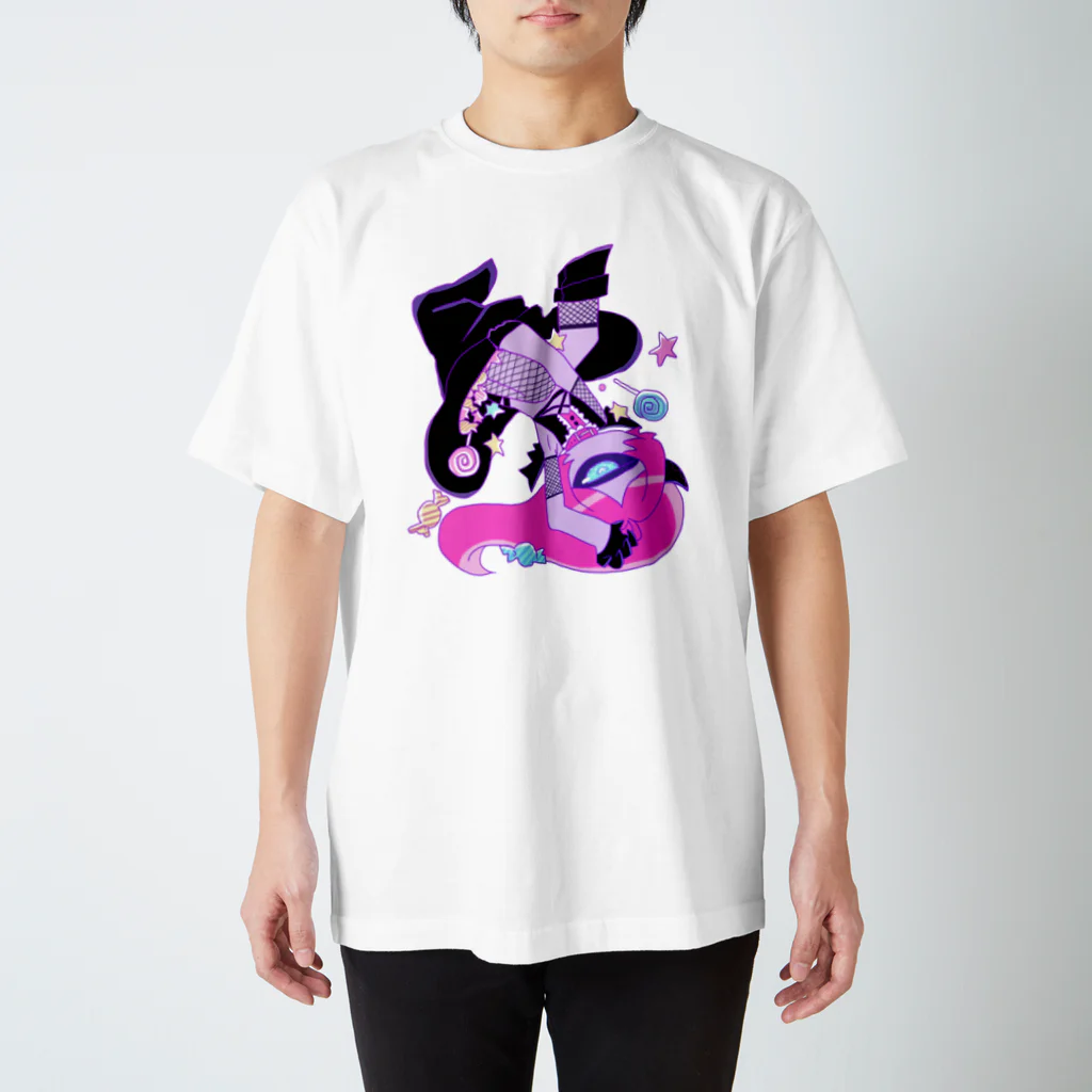 ころもやぎのハロ～こぎゃくまちゃんwin! Regular Fit T-Shirt