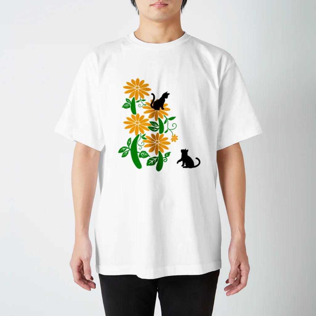 MegSan's free design🌷のフラワーキャットタワー(黒猫) Regular Fit T-Shirt