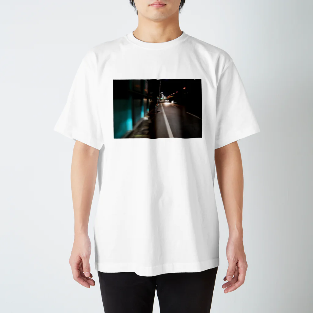 fantomestreetwearのSneaking at night スタンダードTシャツ