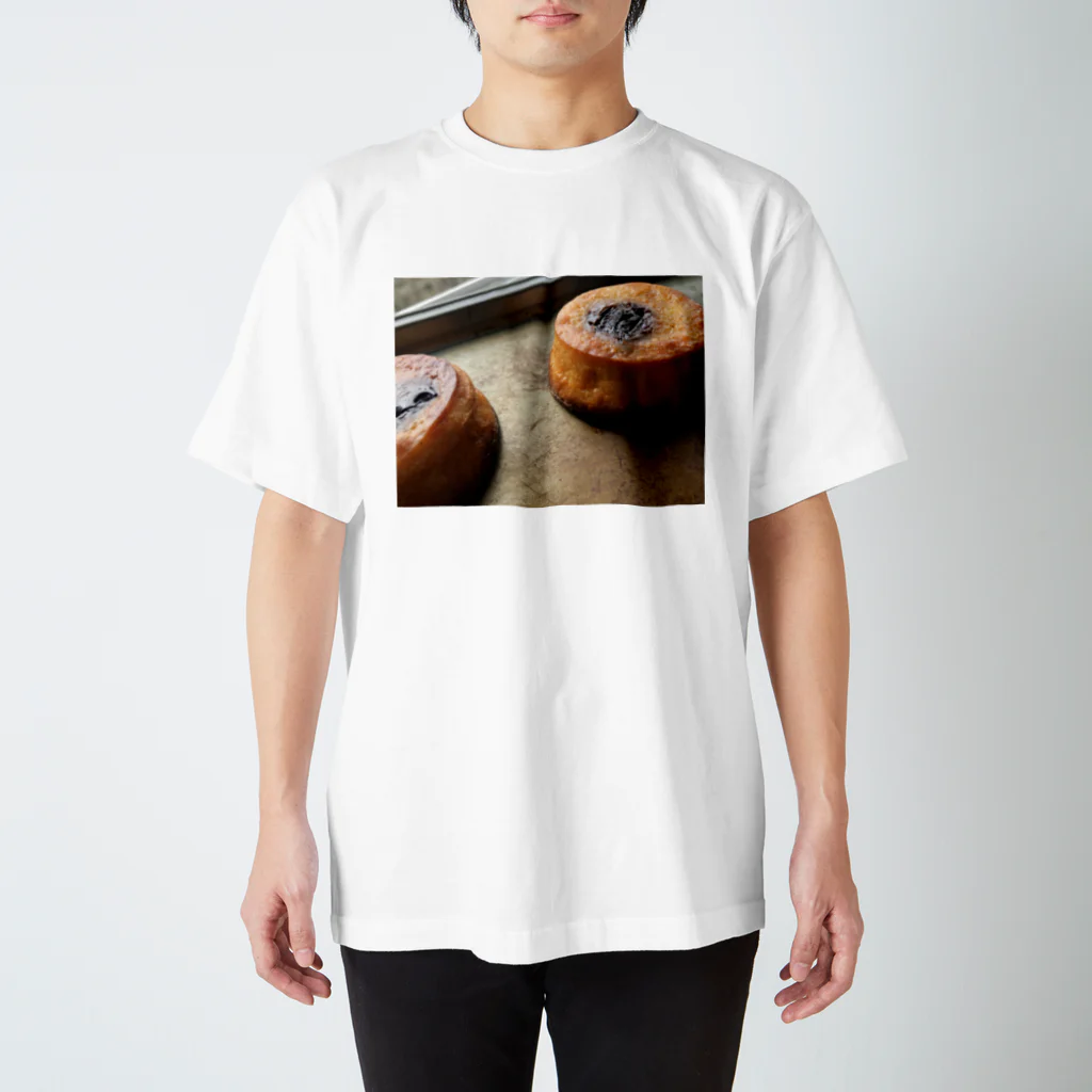 PATISSERIE 水の輪郭のPATISSERIE 水の輪郭 ファーブルトン スタンダードTシャツ