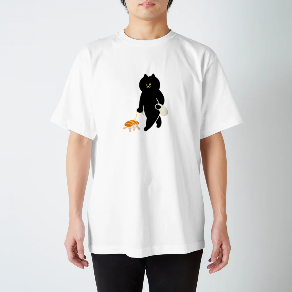 SUIMINグッズのお店の【中】平凡なサーモン握り Regular Fit T-Shirt