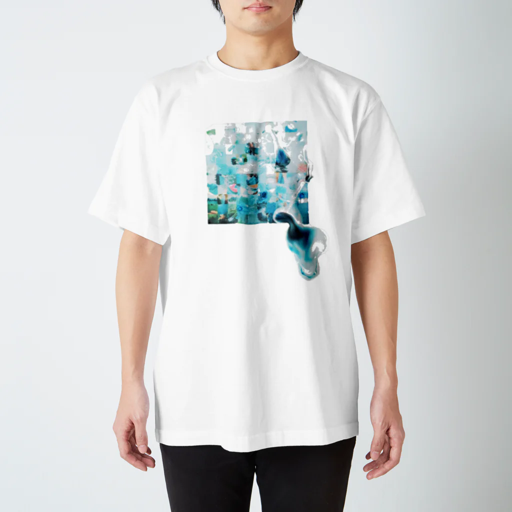 秋花の青のにじみTシャツ Regular Fit T-Shirt