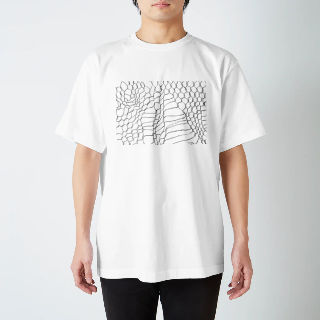 nisai®のWIRE NET WORK by nisai® Regular Fit T-Shirt