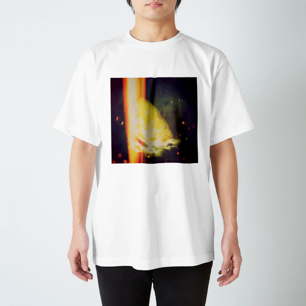 relda art shopのmoonlight Regular Fit T-Shirt