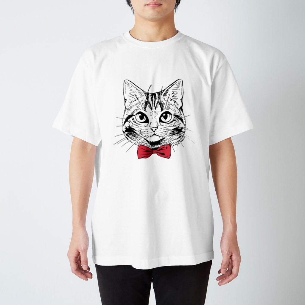 もじゃクッキーの赤蝶ネクタイの猫 Regular Fit T-Shirt