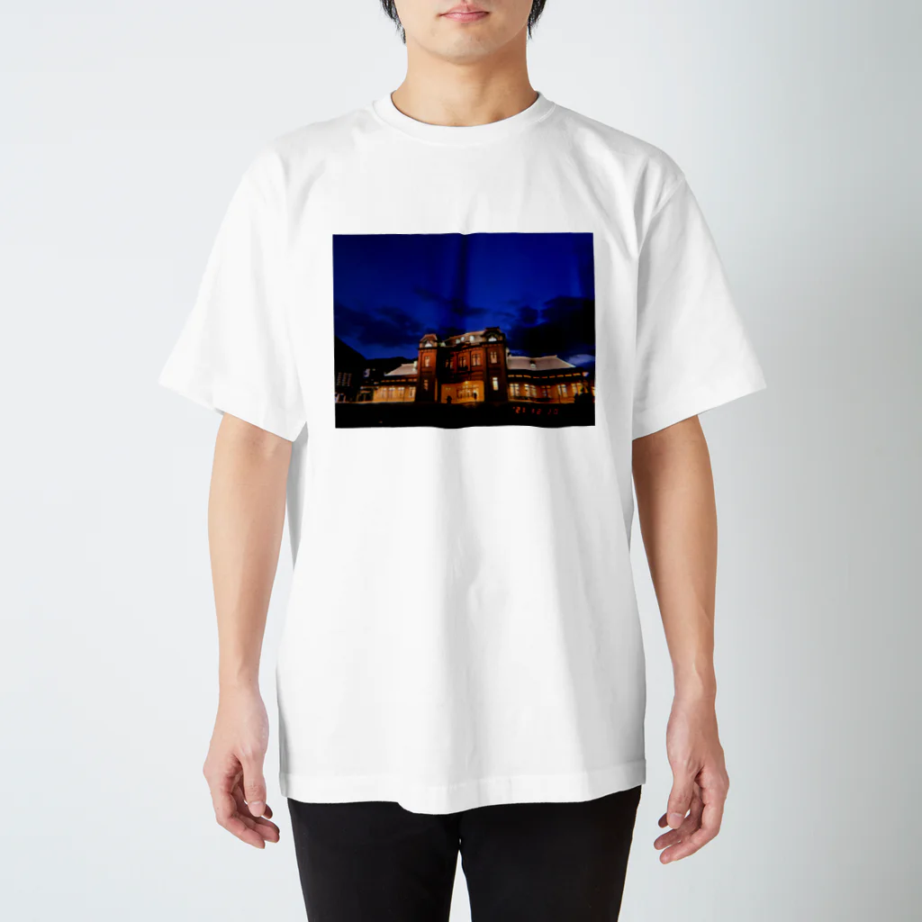 ぼくこくぼのレトロ駅舎・門司港 スタンダードTシャツ