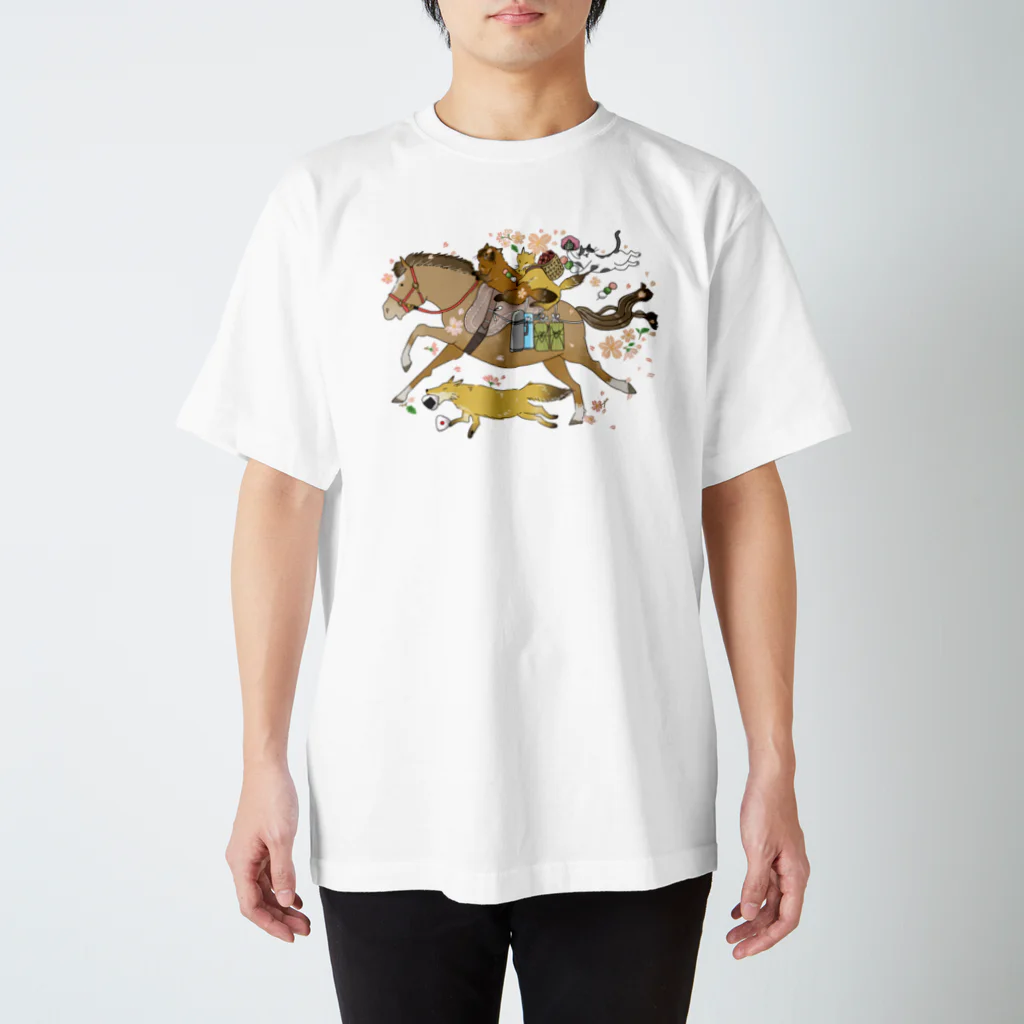 poniponiのお花見に向かう馬、狸狐猫 Regular Fit T-Shirt