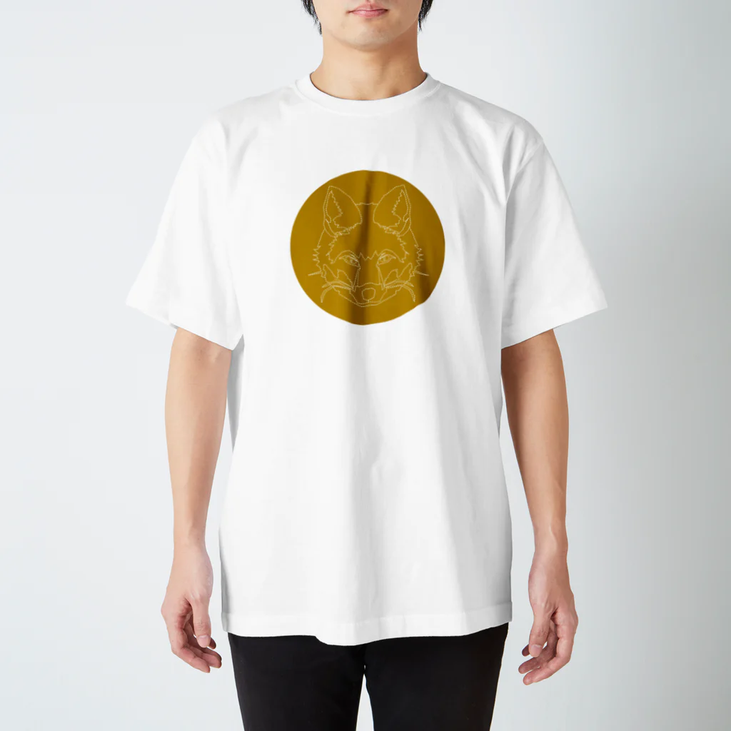 3out-firstのキツネ(破線) Regular Fit T-Shirt