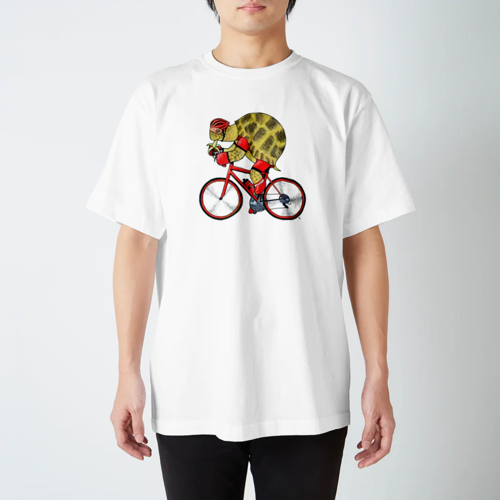 segasworksのカメの自転車乗り スタンダードTシャツ