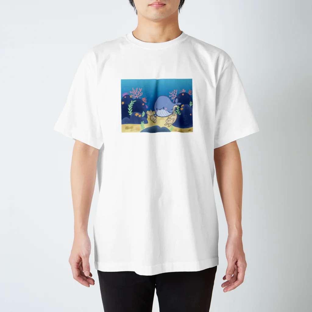 なおの海の中のクジラさんと猫 スタンダードTシャツ