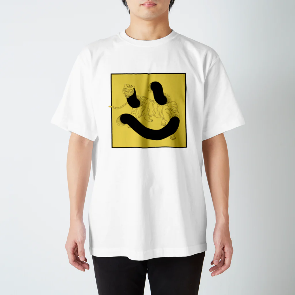 ぱいせんのsmile tiger Regular Fit T-Shirt