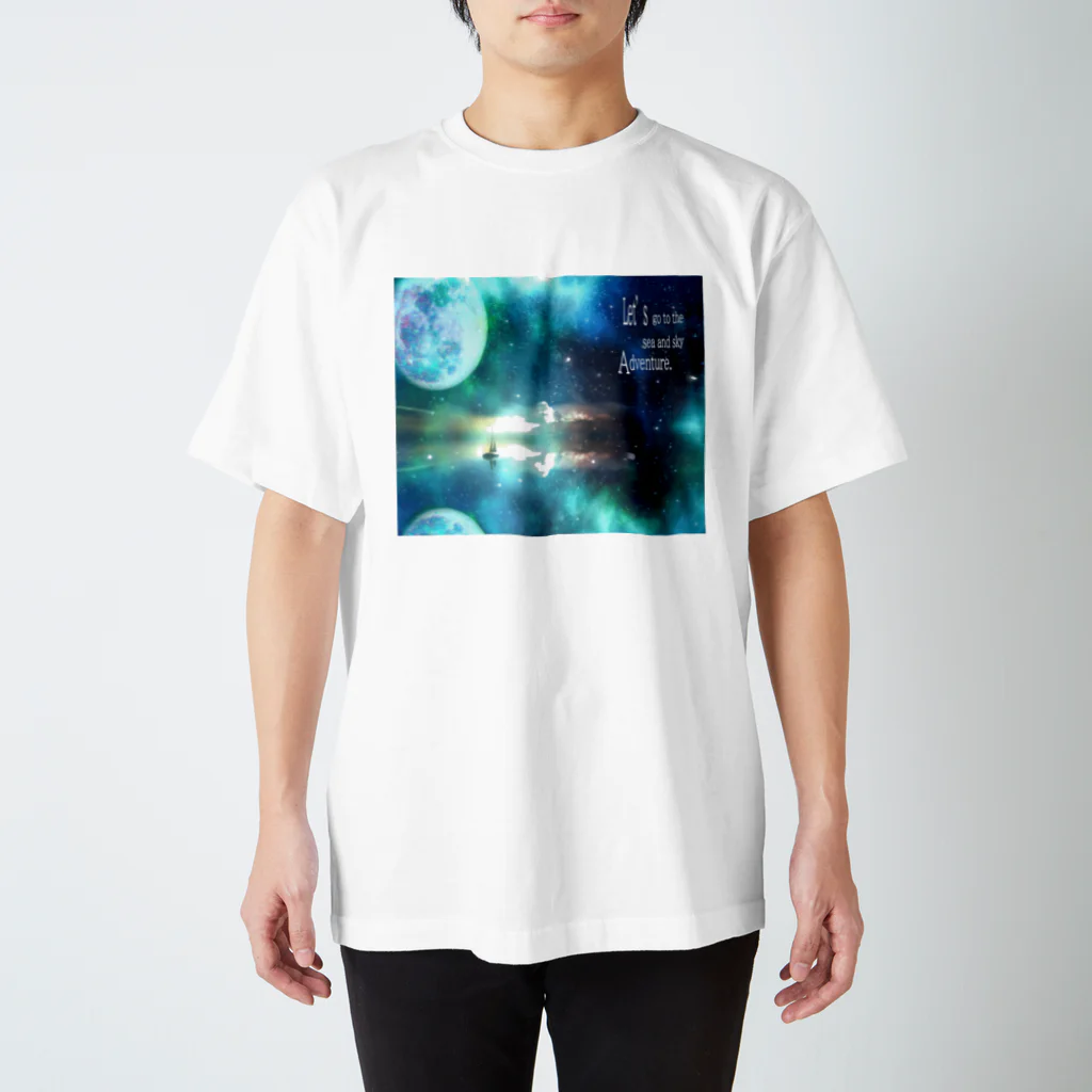 でざいん屋∞のりのLet's go to the sea and sky adventure. Regular Fit T-Shirt