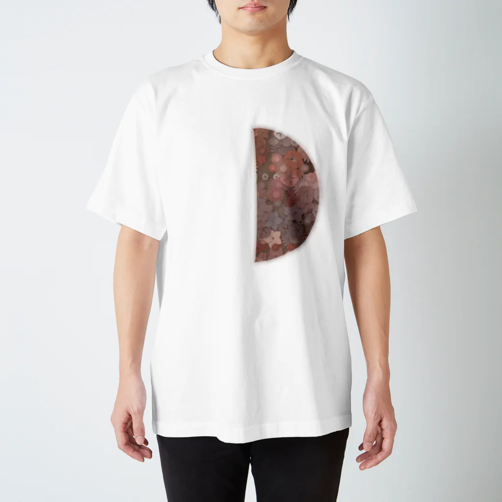 pianocurve DesignのMoon face designed with summer flowers No.7 Regular Fit T-Shirt