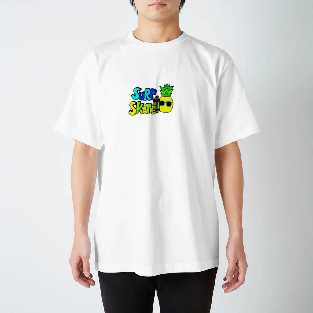 AyAkAのミスターパイナップル Regular Fit T-Shirt