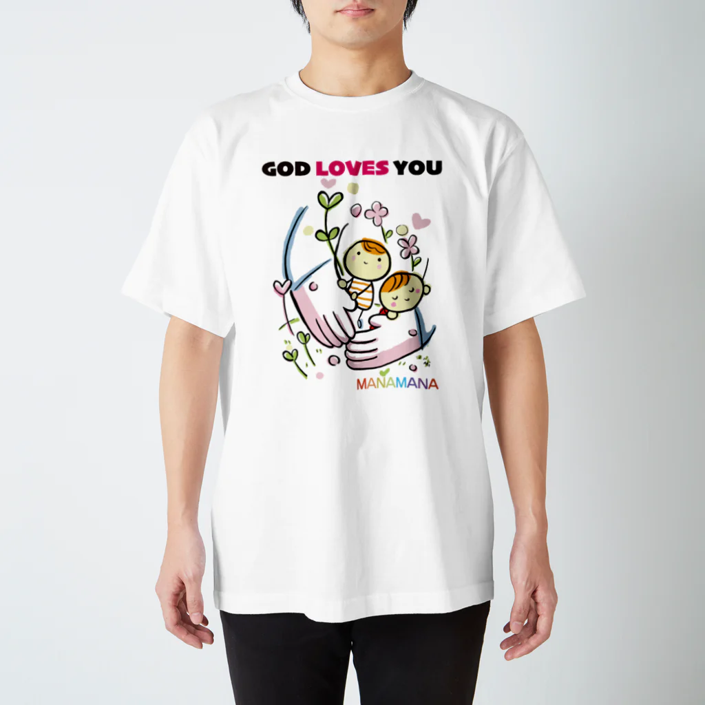 Minami NanamiのGOD LOVES YOU Regular Fit T-Shirt