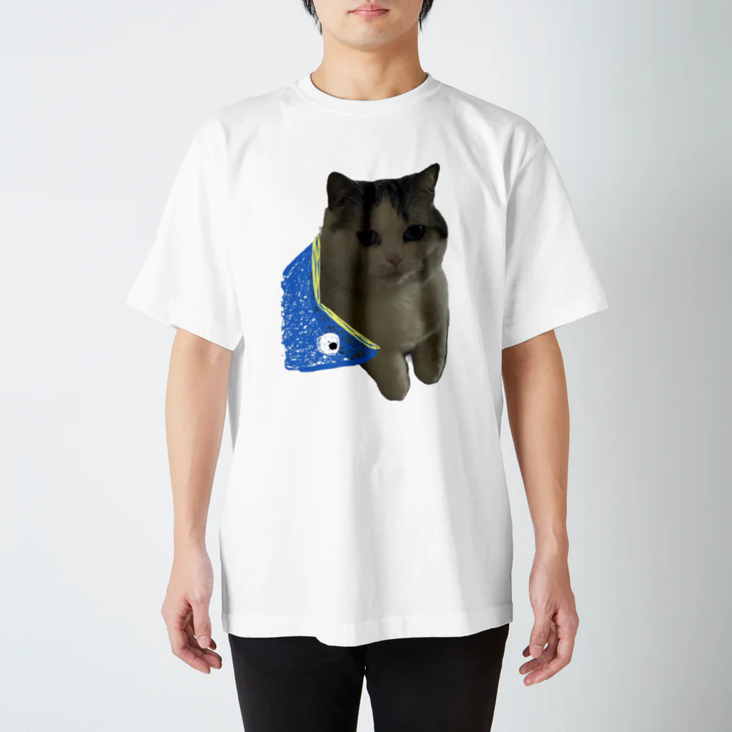 猫のいる暮らしのさかなに食われたねこTシャツ Regular Fit T-Shirt