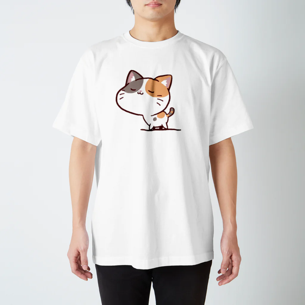 帽子花のショップのすまし顔の猫 スタンダードTシャツ