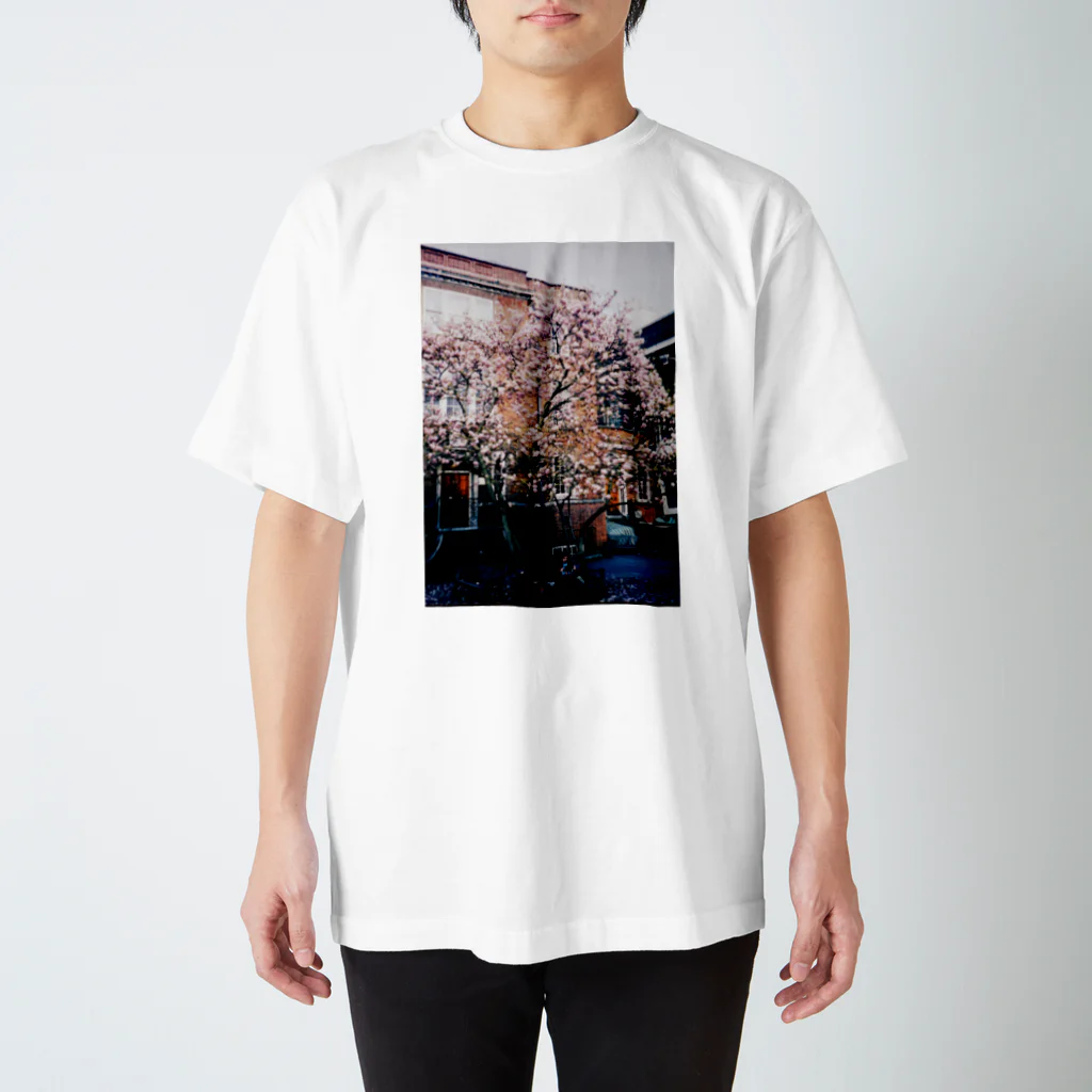 ランタン街・離れの旅するカラフルTシャツ～ロンドン編～ Regular Fit T-Shirt