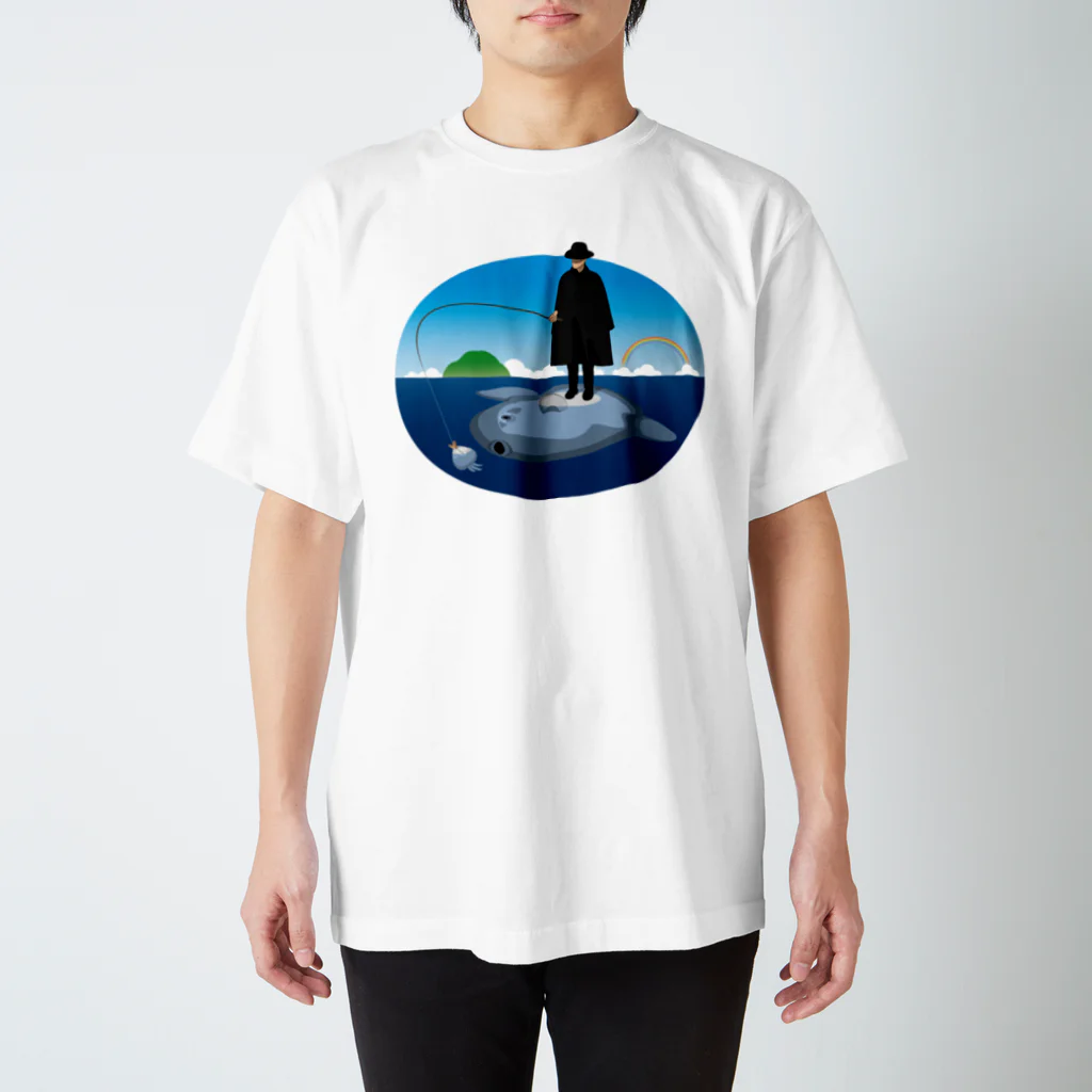 めぐみ図案のマンボウに乗った旅人 Regular Fit T-Shirt