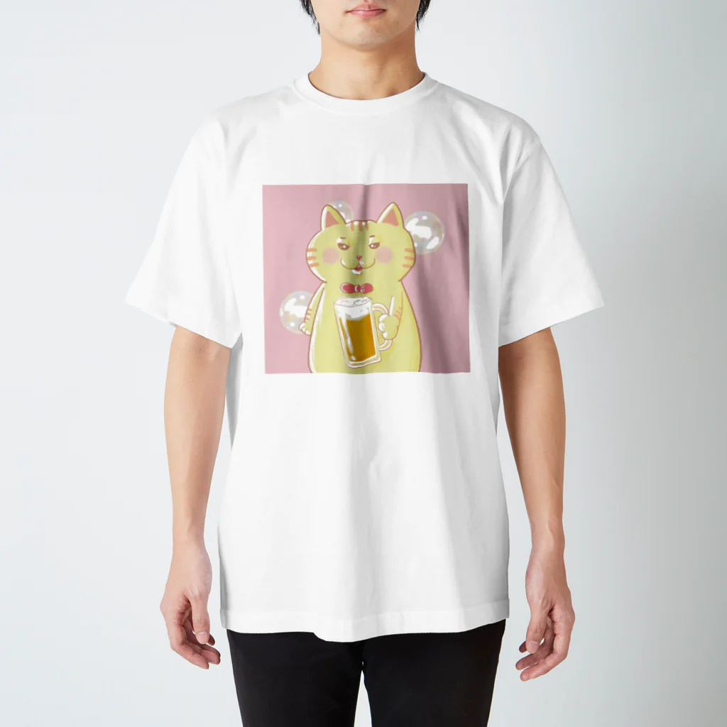 トラとハチワレの乾杯 Regular Fit T-Shirt