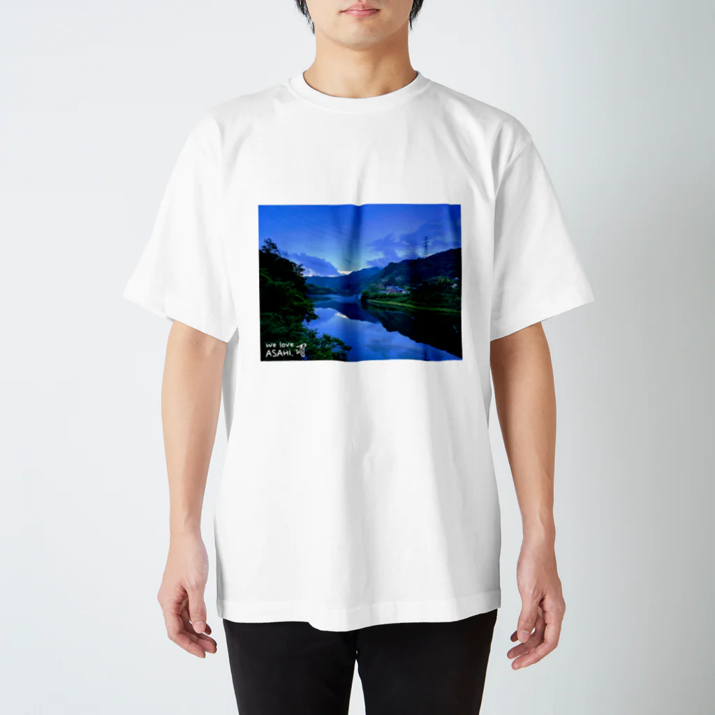 アサノエンタープライズ -Asano Enterprise-のWe Love Asahi(矢作川) スタンダードTシャツ