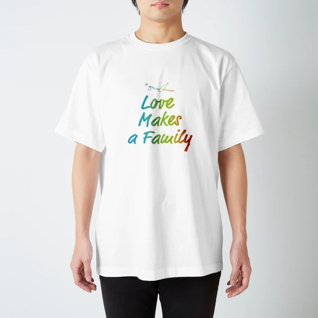あおいらくだグッズのLive makes a family  Regular Fit T-Shirt