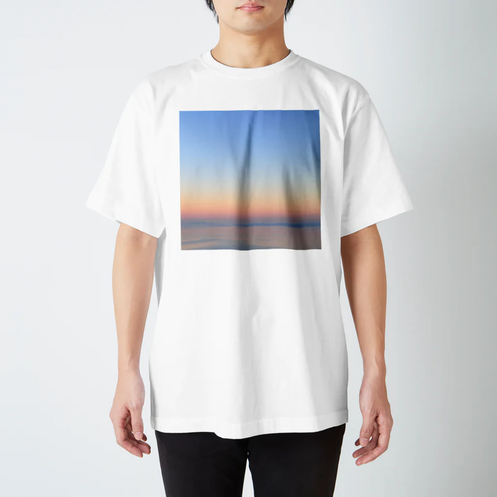 ArtWillの瀬戸内 朝靄 Regular Fit T-Shirt