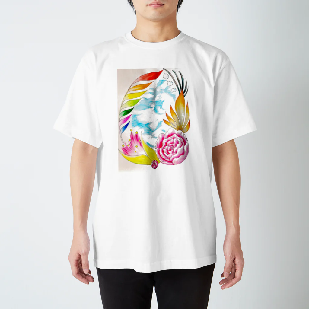 MizuHoイラストショップのお花と虹と空 Regular Fit T-Shirt