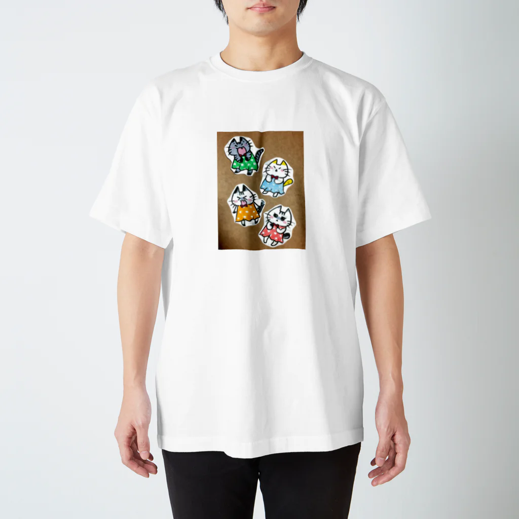 タカフジの猫さん【水玉お洋服】 スタンダードTシャツ