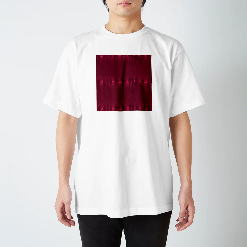 NOATOrの赤く染まった人々 Regular Fit T-Shirt