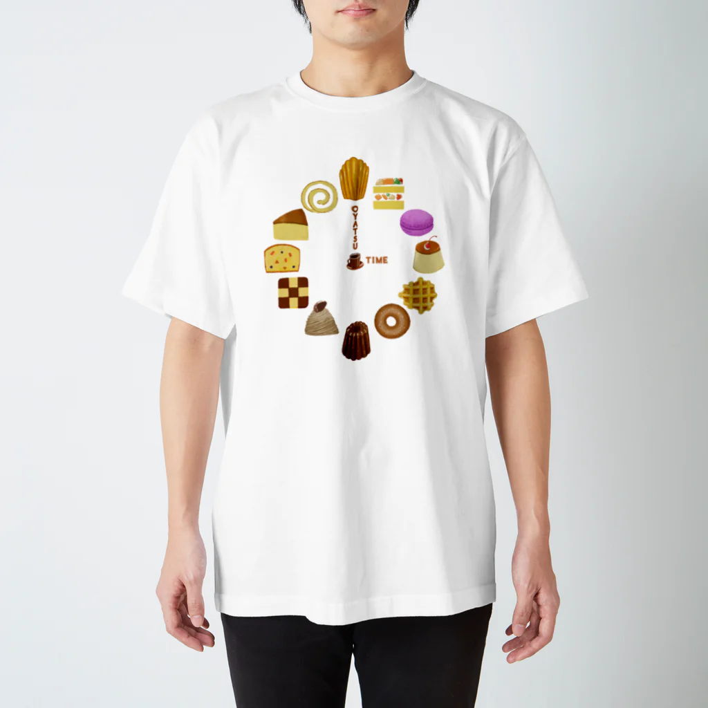 スロータイプ書店 Slowtype BooksのOYATSU TIME  洋菓子 時計 271 Regular Fit T-Shirt