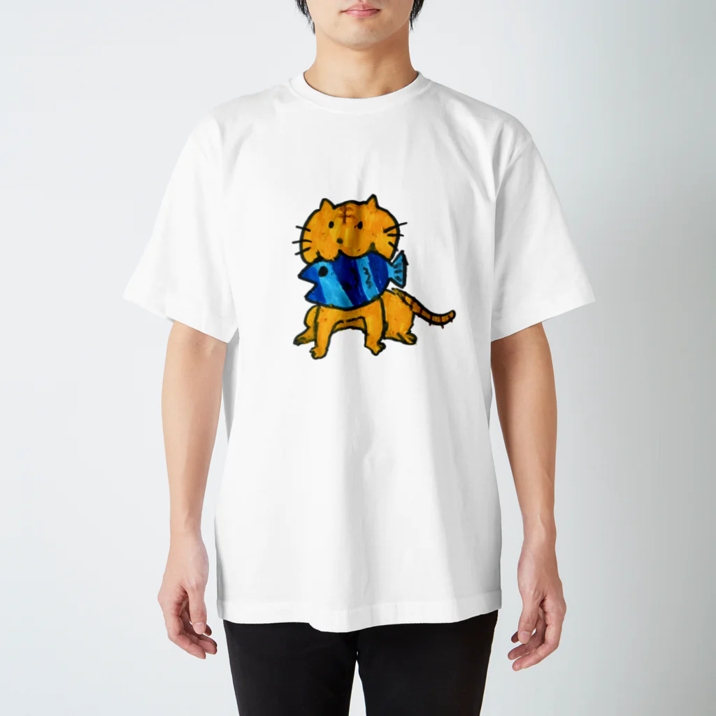 tomotomoのおさかなくわえねこ スタンダードTシャツ