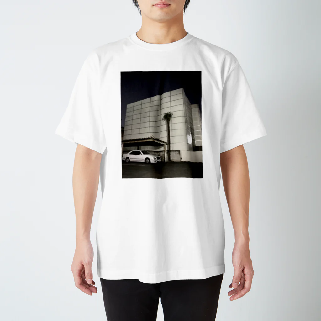 カケイプランツのYASHINOKI & CAR Regular Fit T-Shirt