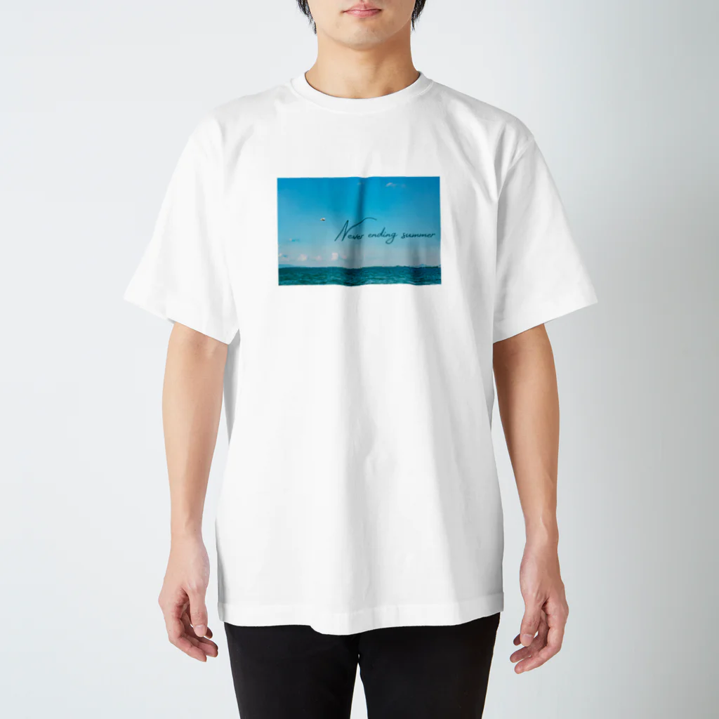 Yoru.MaruのNever ending summer  Regular Fit T-Shirt