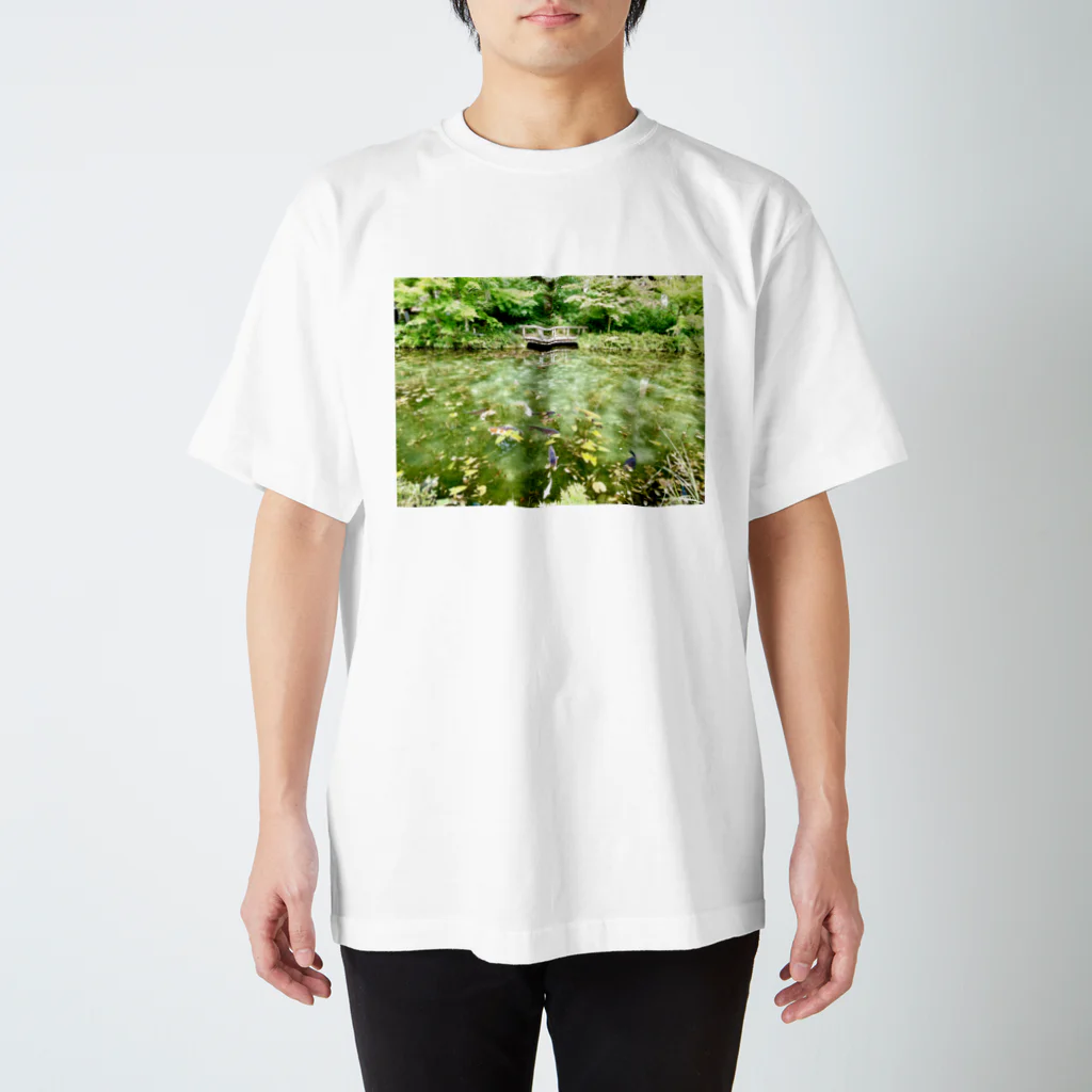 Shin Beethovenのモネの池 スタンダードTシャツ