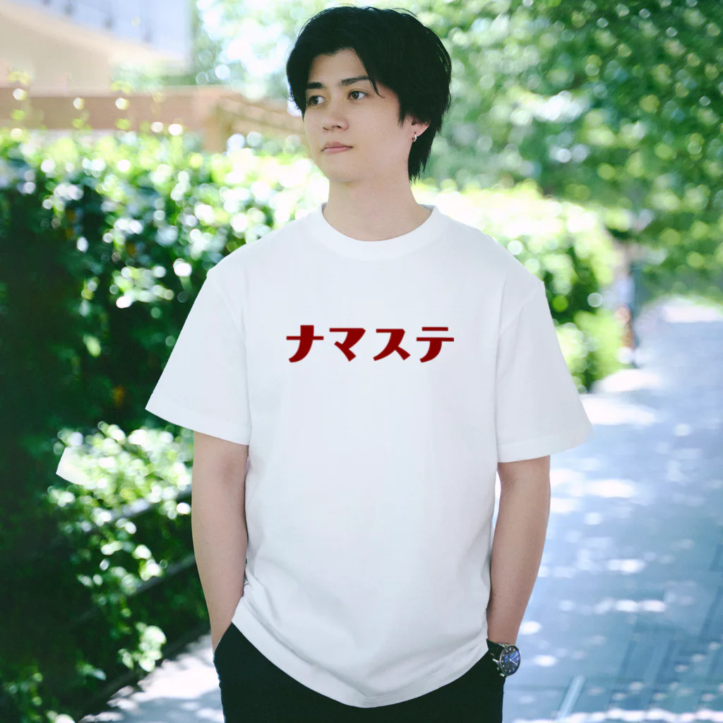 アダメロショップのナマステ Regular Fit T-Shirt