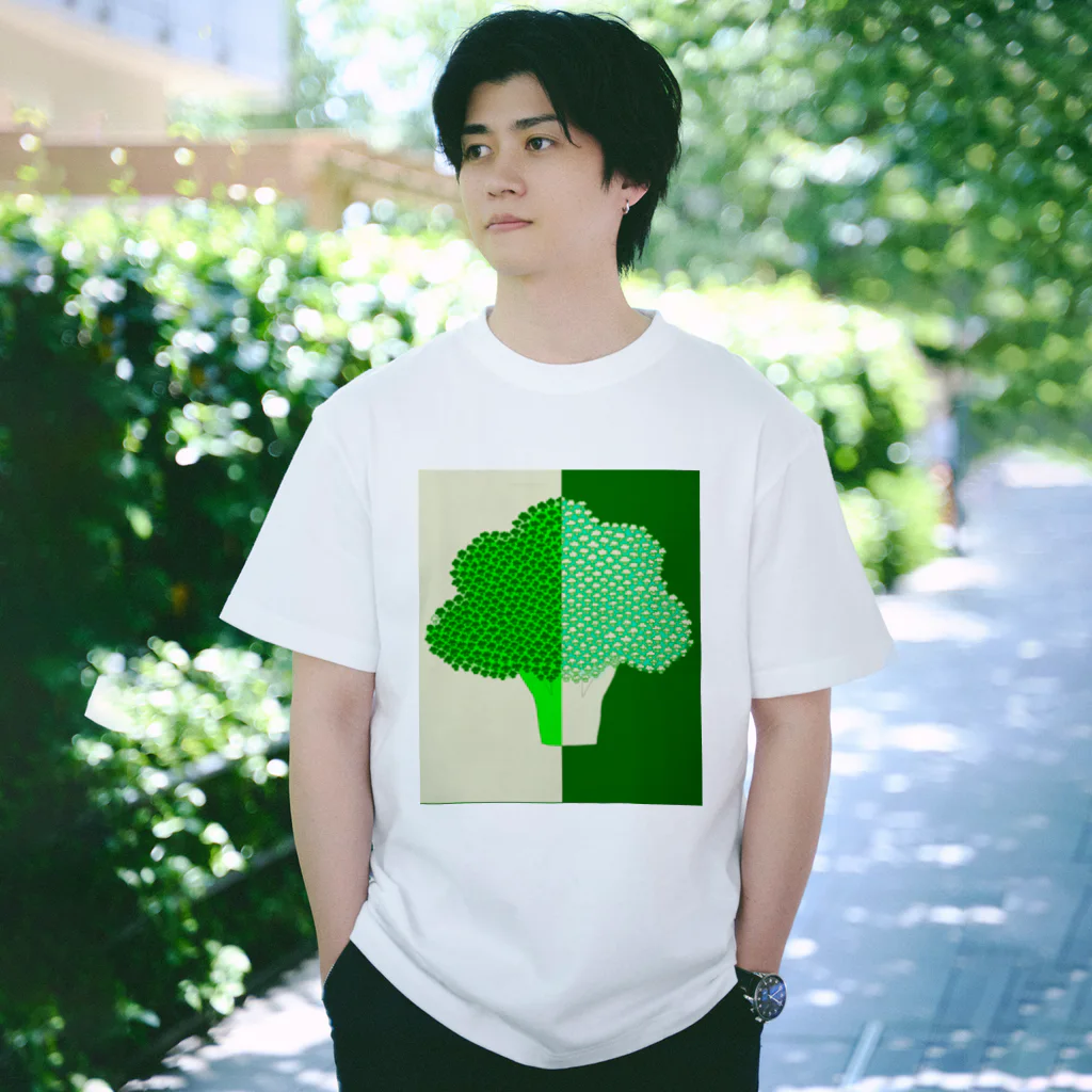 みつ公式ショップの【ブロカリ】前面背面あり Regular Fit T-Shirt