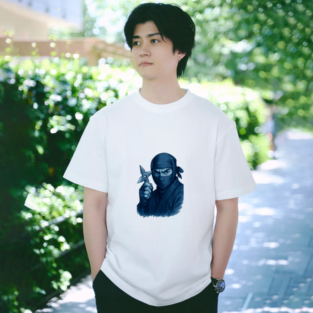 Dark Shadow  - 月影の蒼き影：孤高の忍 Regular Fit T-Shirt