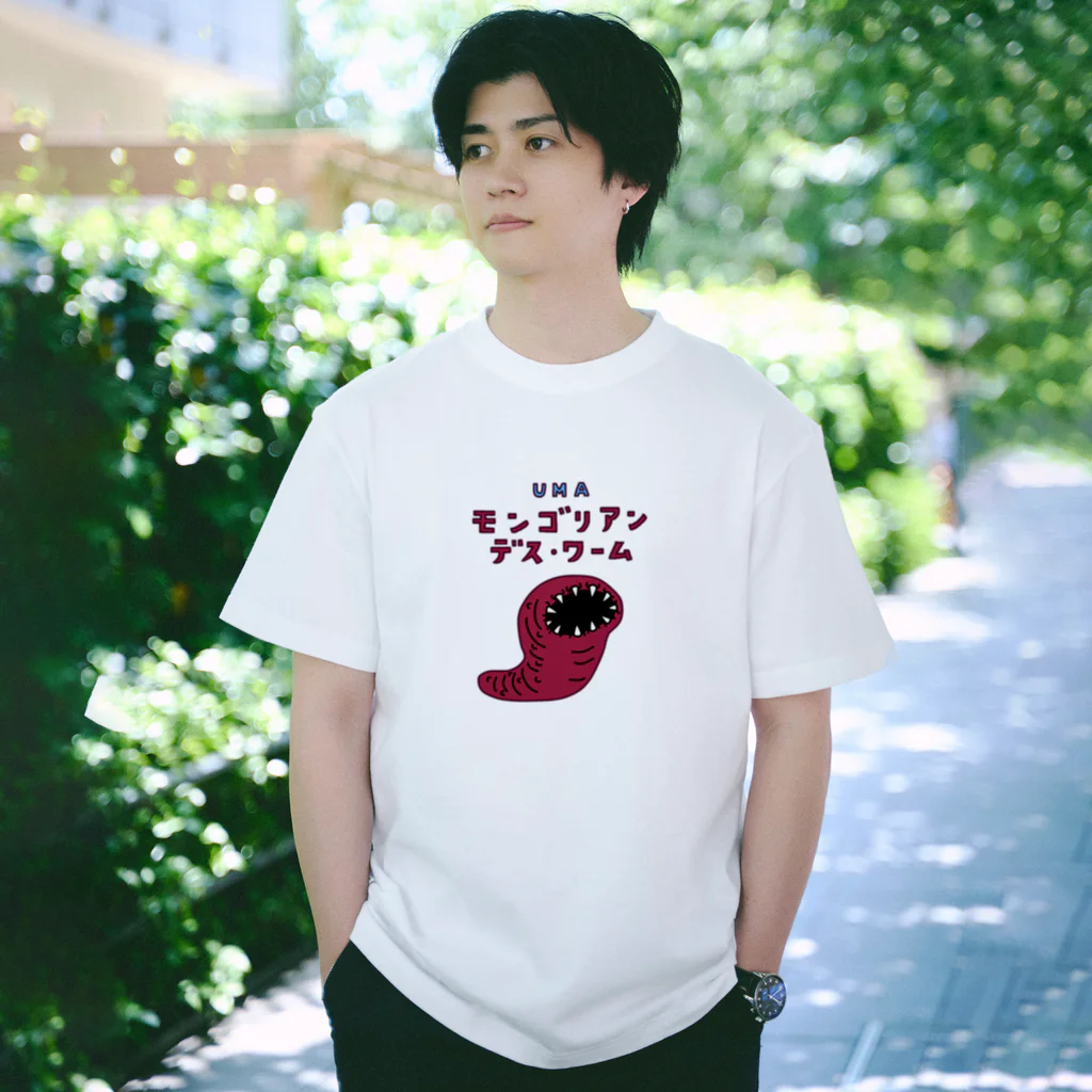 すとろべりーガムFactoryのUMA モンゴリアン・デス・ワーム Regular Fit T-Shirt
