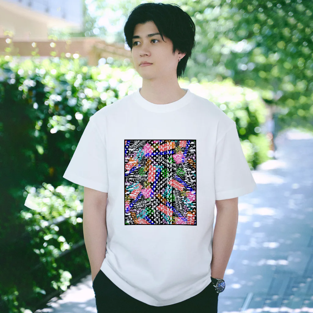 ダレデモファンタジスタ【サヨナラファンタジスタ公式グッズサイト】のメッセージ性深そうなTシャツ Regular Fit T-Shirt