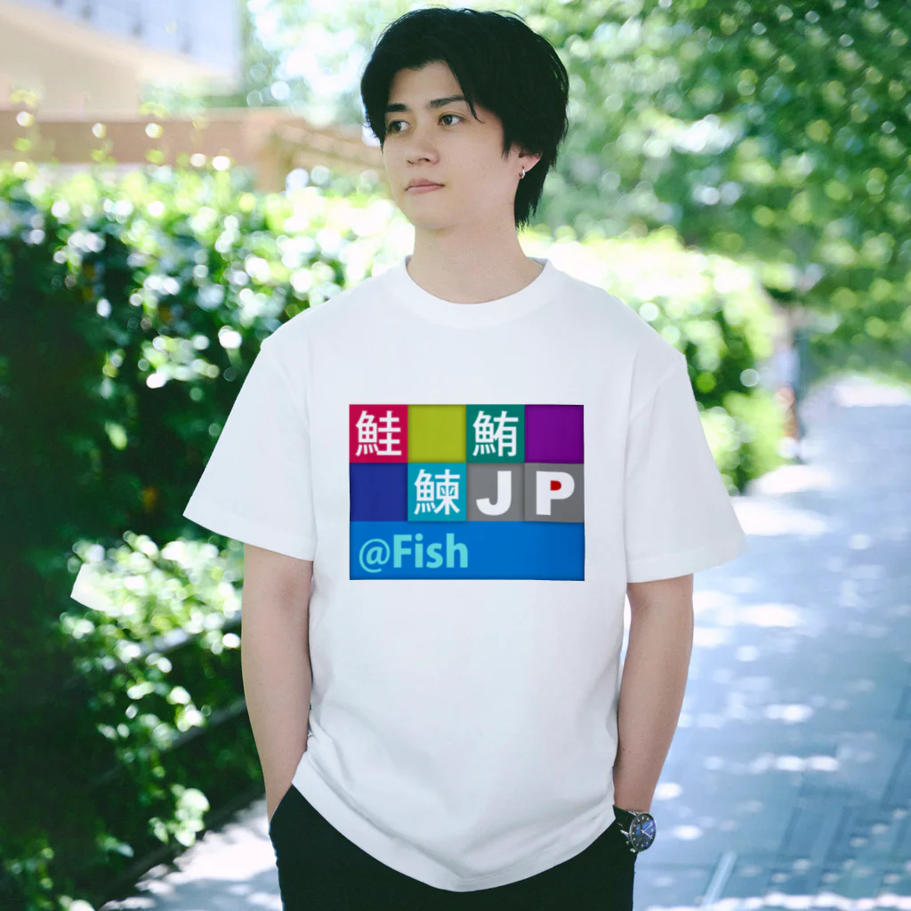 bonnylochのJP Fish：魚 Regular Fit T-Shirt