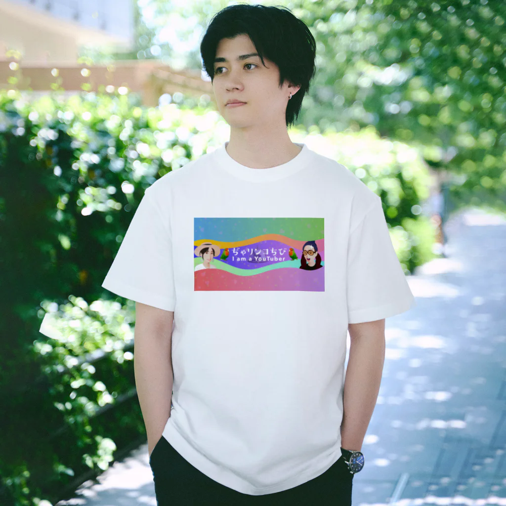 おちびのグッズ販売❤️のおちびのロゴでする！ Regular Fit T-Shirt